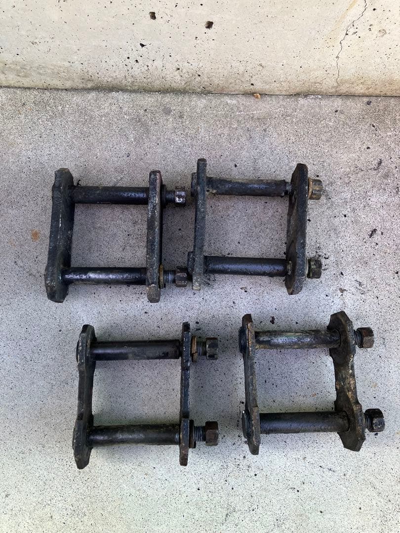 純正シャックル中古品4つセット、ランクル40 Yahoo!オークション -「ランクル40 シャックル」(パーツ) の落札相場