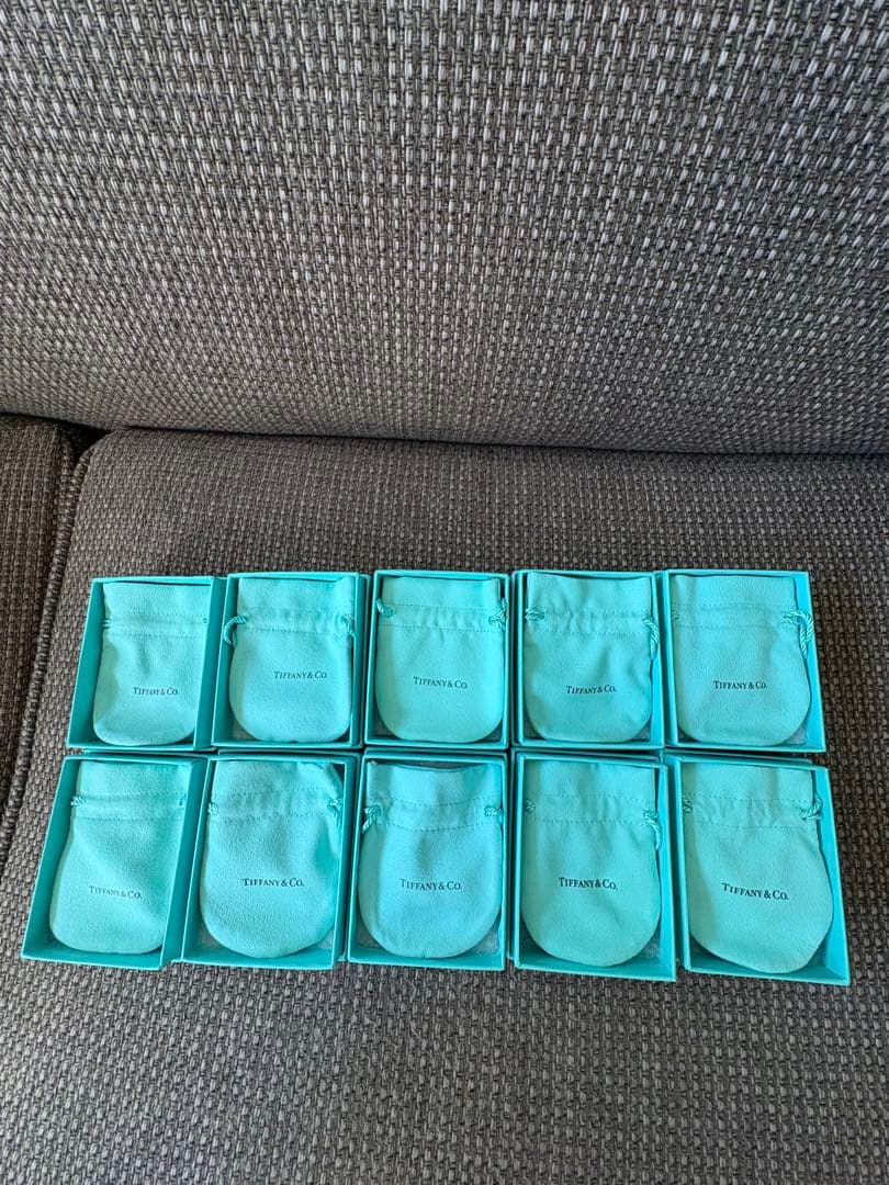 現行品　Tiffany ティファニー空箱　巾着袋10セット 極美品 ティファニー 空箱 巾着袋 10セット 現行品 アクセサリー
