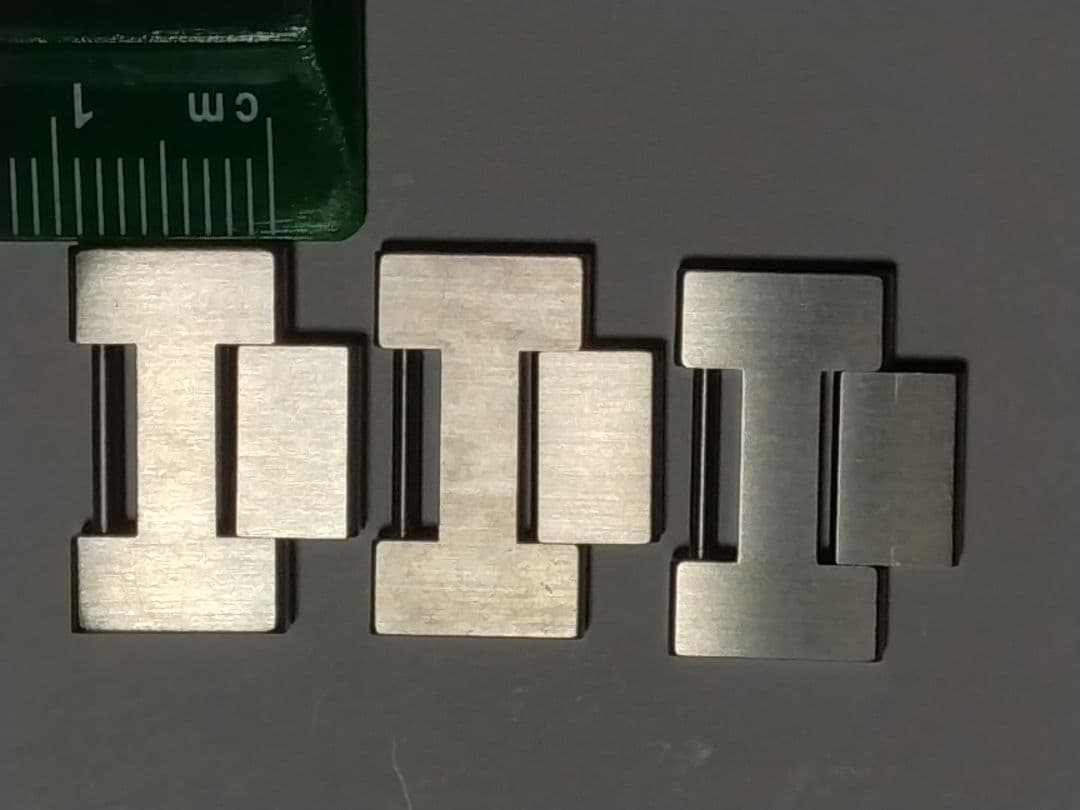 カルティエ　パシャC　ステンレス　コマ 3個セット　新品未使用品 カルティエ パシャC 腕時計 時計 カルティエ ステンレススチール 2324