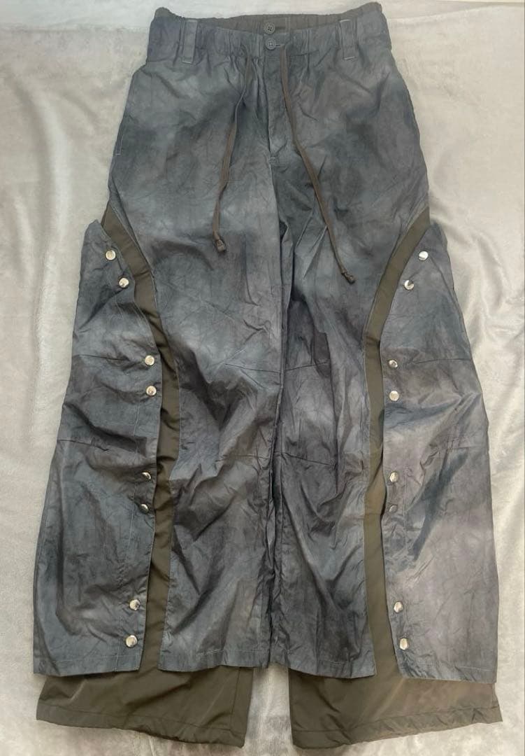 GRANCY ボタンレイヤードデザインナイロンパンツ - メルカリ