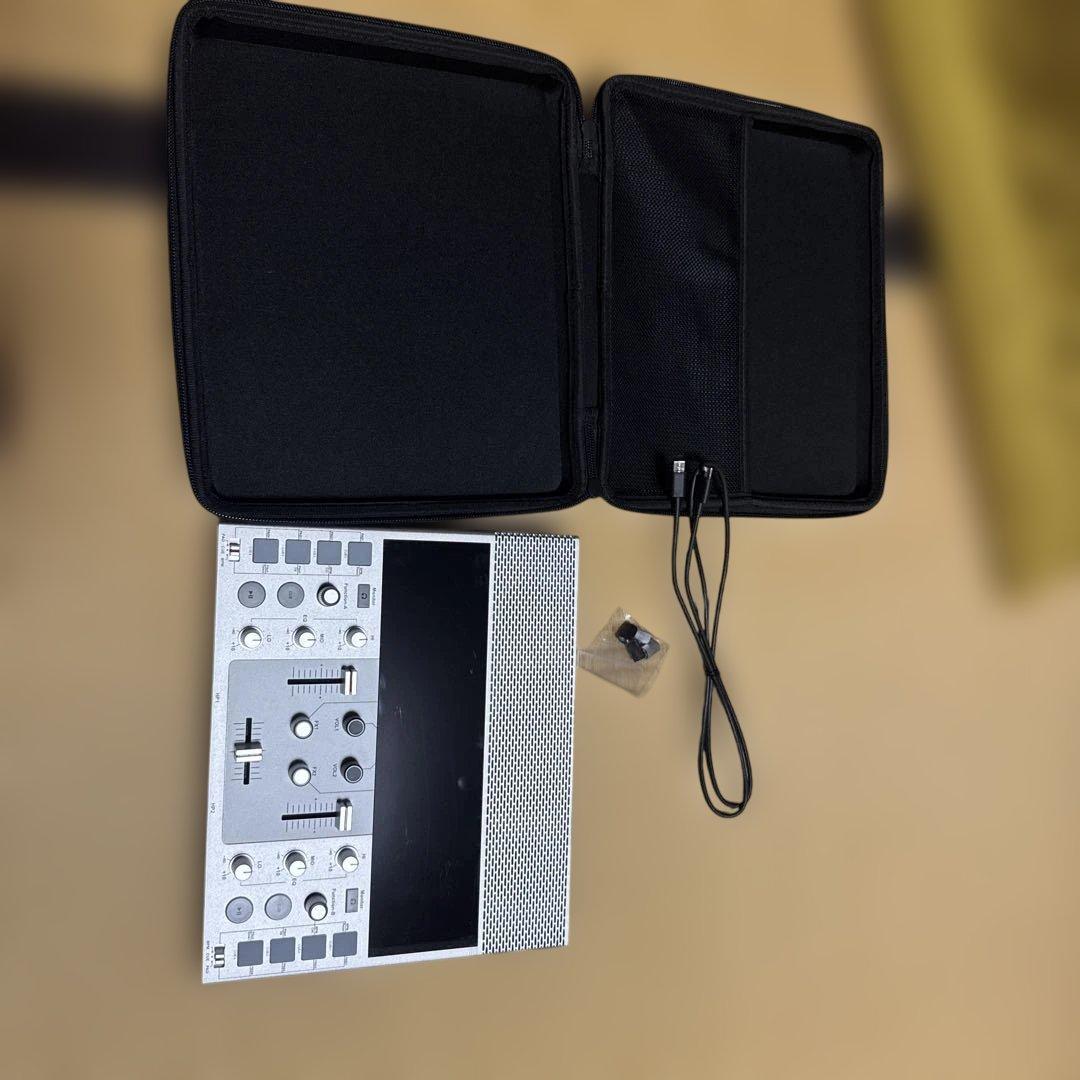 FJ1 シルバー TOWA-84923-m-03-dl.jpg