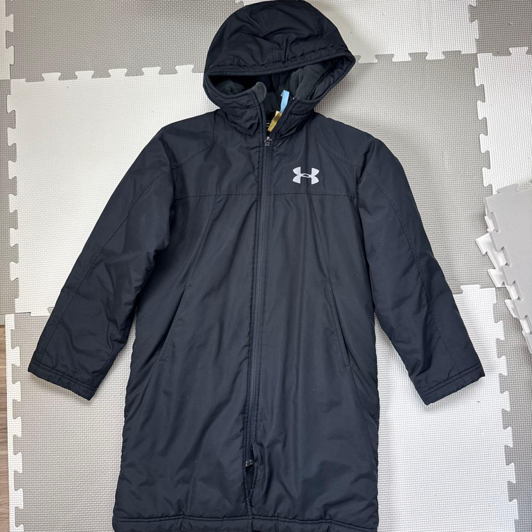 Under Armour ブラック ベンチコート - メルカリ