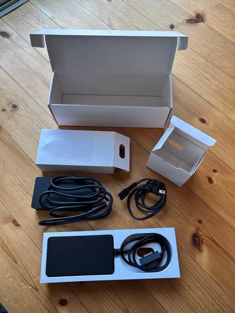 【美品】Microsoft Surface Dock 2 MICROSOFT SURFACE DOCK 2 - 12th Man Technology