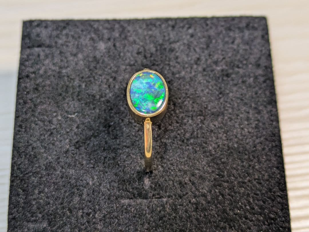 K18 0.77ct 12号 ボルダーオパールリング