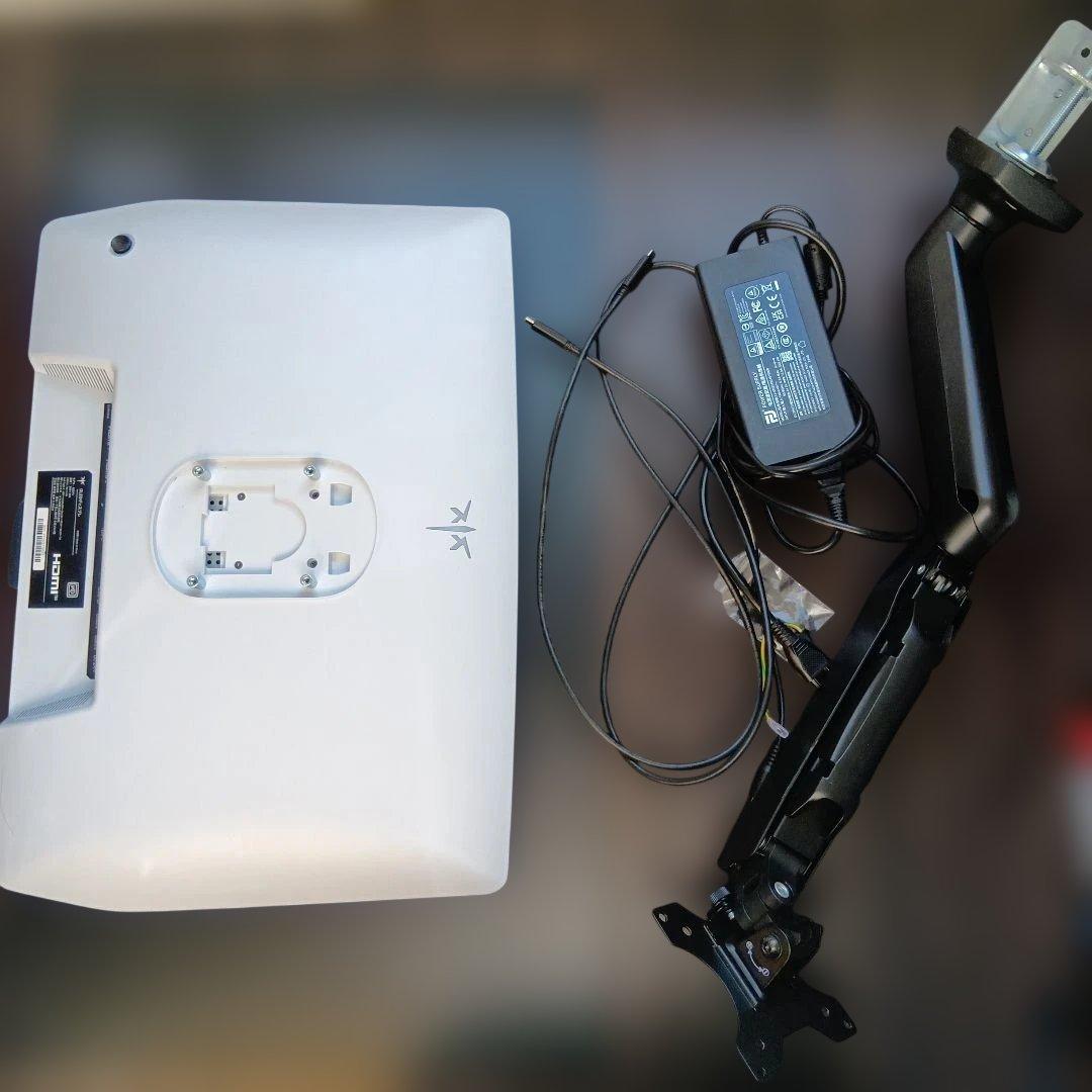 KTC G32P5 32インチ4K 有機ELゲーミングディスプレイ 本体＆アーム KTC製32インチ4k有機EL 240Hzで14万円の格安ゲーミングモニター