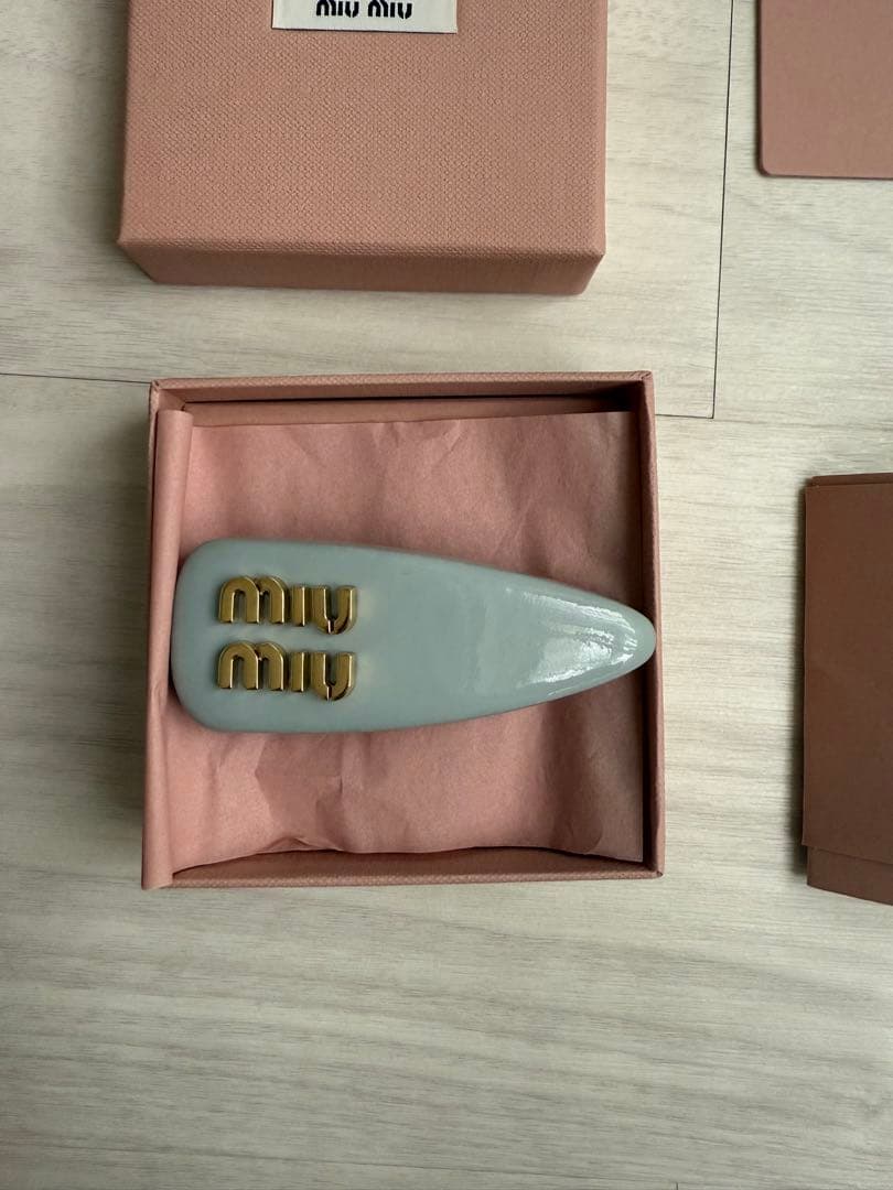 miumiu 正規品　ヘアピン miu miu（ミュウミュウ） ヘアピン 5IF147 2F6T レディース ロゴ ヘア