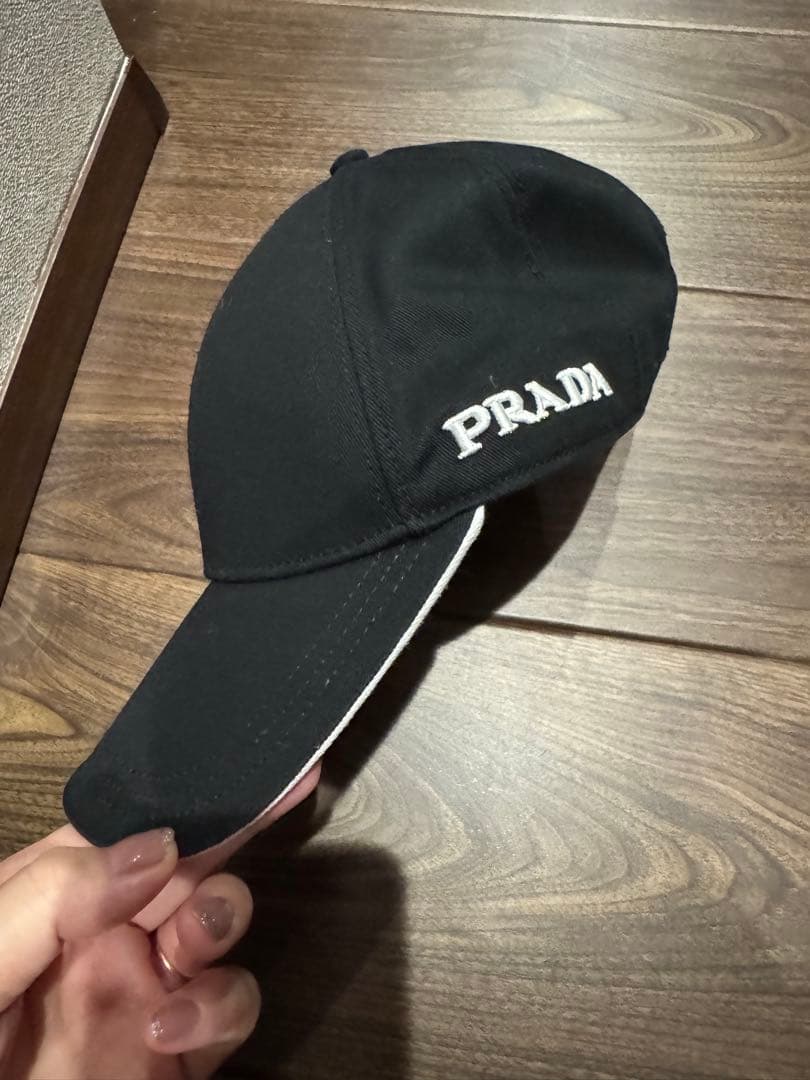 PRADA ブラック キャップ M 最終値下げ PRADA（プラダ） キャップ Re Nylon ベースボールキャップ ナイロン