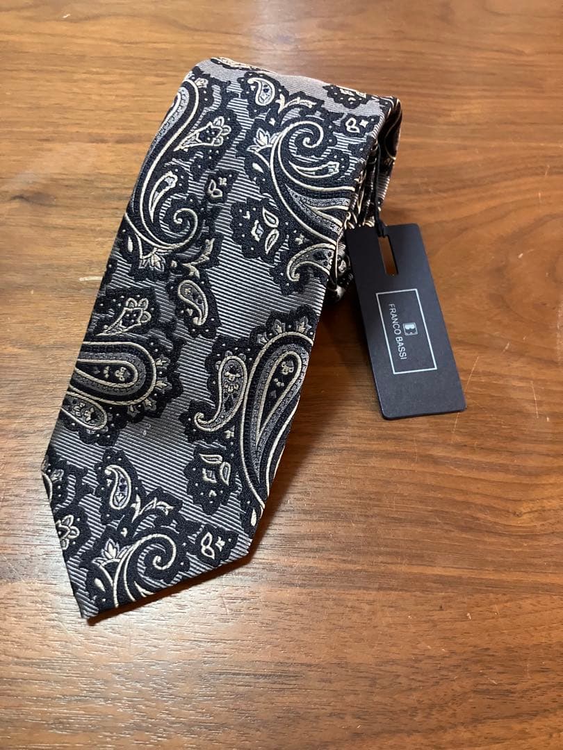 新品未使用品⭐︎キズあり　FRANCO BASSI ペイズリー柄ネクタイ FRANCO BASSI（フランコバッシ） ネクタイ FRANCO BASSI / シルク