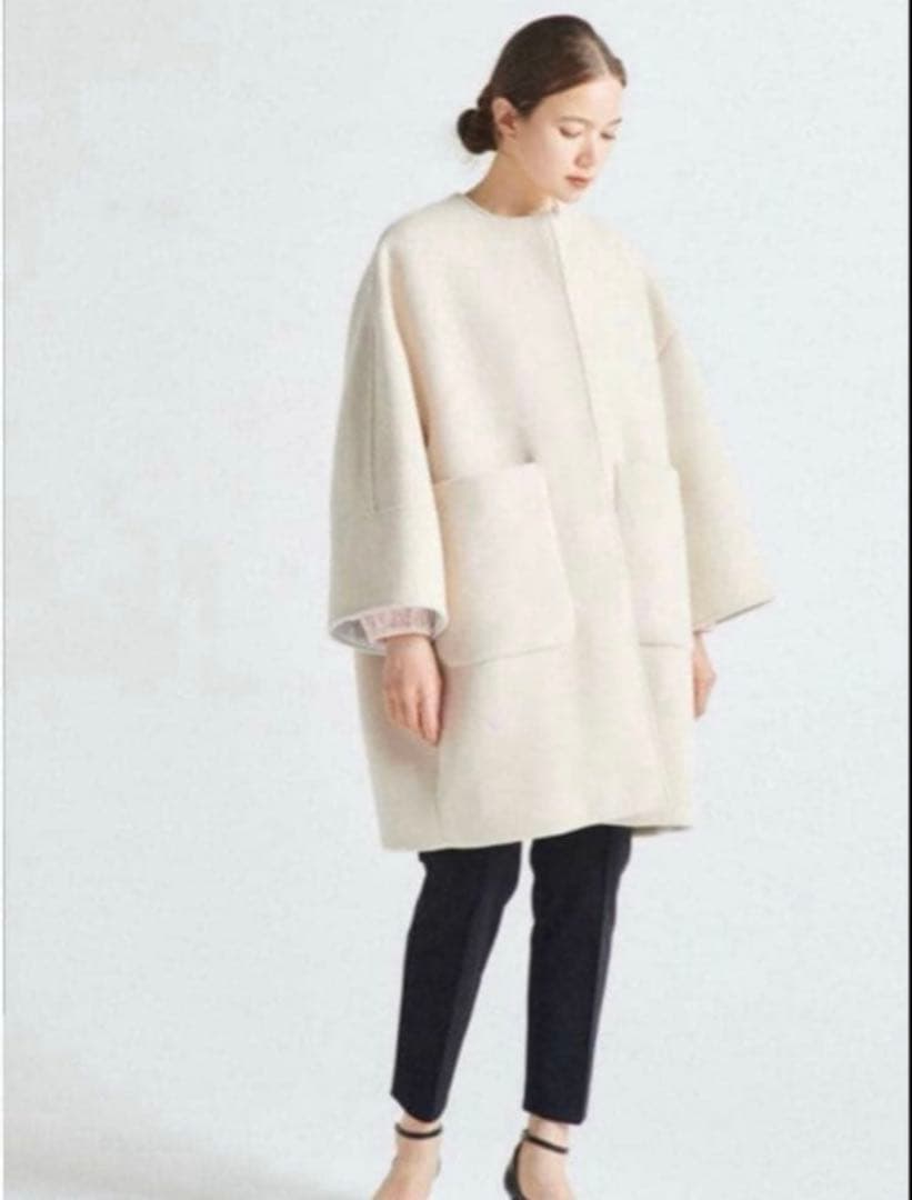 美品★yori★ウールノーカラーコート YORI（レディースコート、ジャケット） | ファッション のおすすめ人気