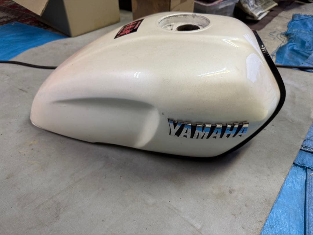 YAMAHA XJR400R タンク　RH02J ヤマハ XJR400R 2001年式 RH02Jの諸元・スペック情報 | ウェビック
