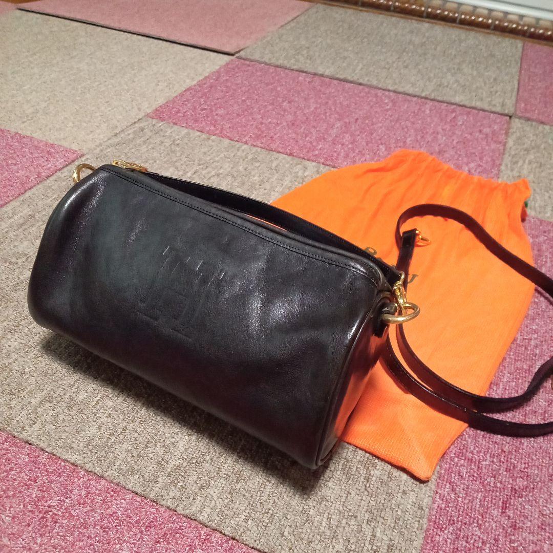 お値下げ中！ヒロフの黒レザー ドラム型ショルダーバッグ デュオ】レザーショルダーバッグ M 2WAY 本革（商品番号：P25-20203