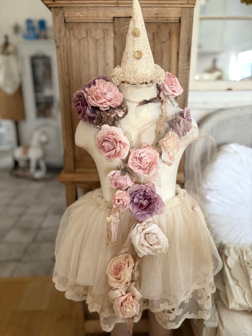 フランスアンティーク クラフトフラワー ガーランド　シャビー トルソー 布花 縦長ガーランド・アーティフィシャルフラワー ピンクローズ リボン