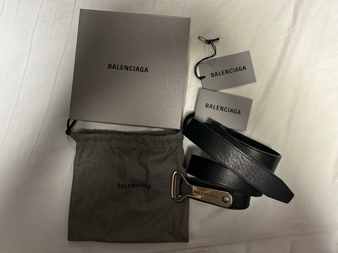 BALENCIAGA D RING BELT ボトルオープナー Dリングベルト Men's Bottle Opener D Ring Belt in Black | Balenciaga CA