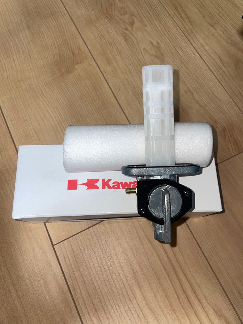 GPZ900R 新品　純正　燃料コック　フューエルコック　ガソリンコック カワサキ（Kawasaki） GPZ900R(ZX900A) 全年式 フューエルコック