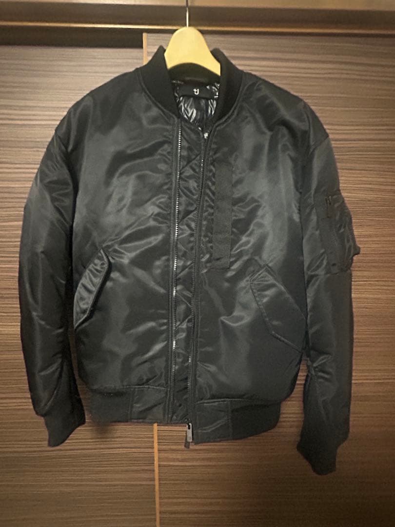 ユニクロ ジルサンダー ハイブリッドダウン S J] The hottest items from the UNIQLO x Jil Sander collaboration