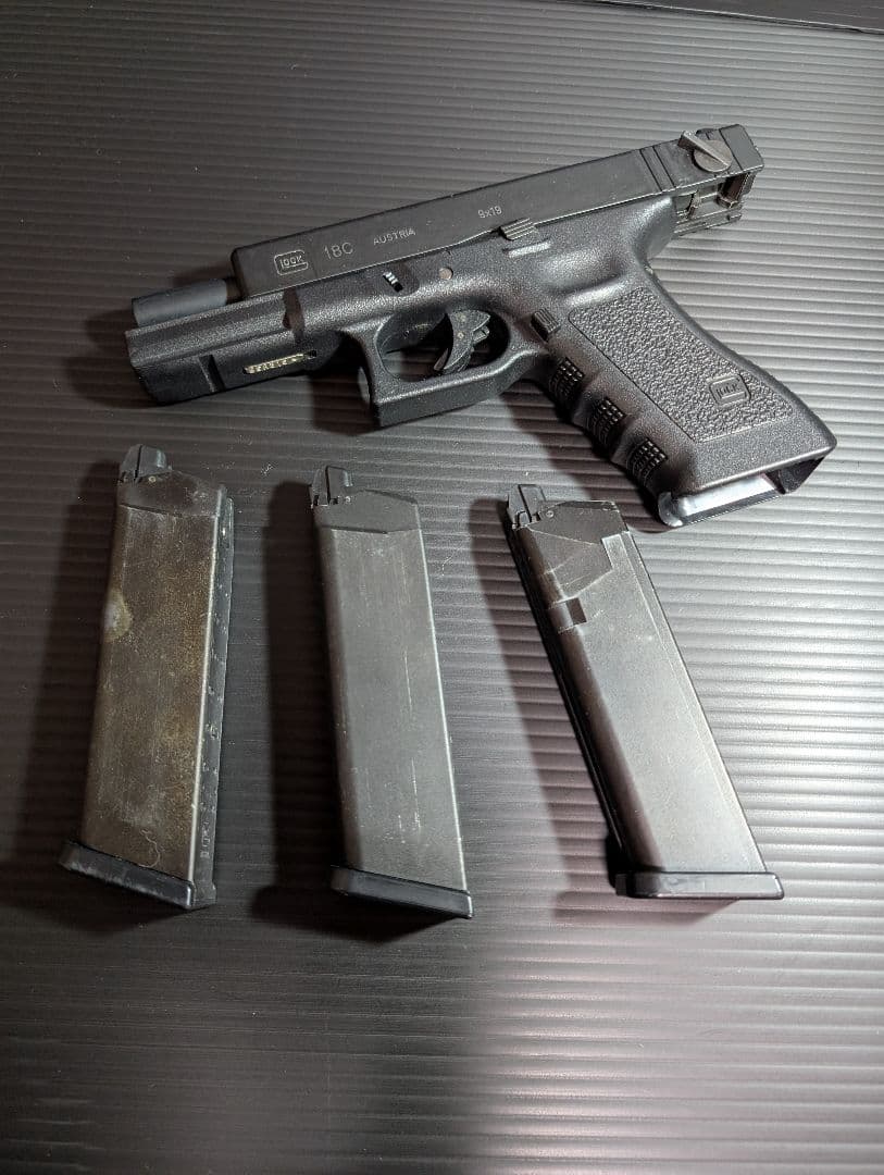 東京マルイ グロック18C マガジン3本付き TOKYO MARUI（東京マルイ） 18才以上用電動ハンドガン グロック18C用