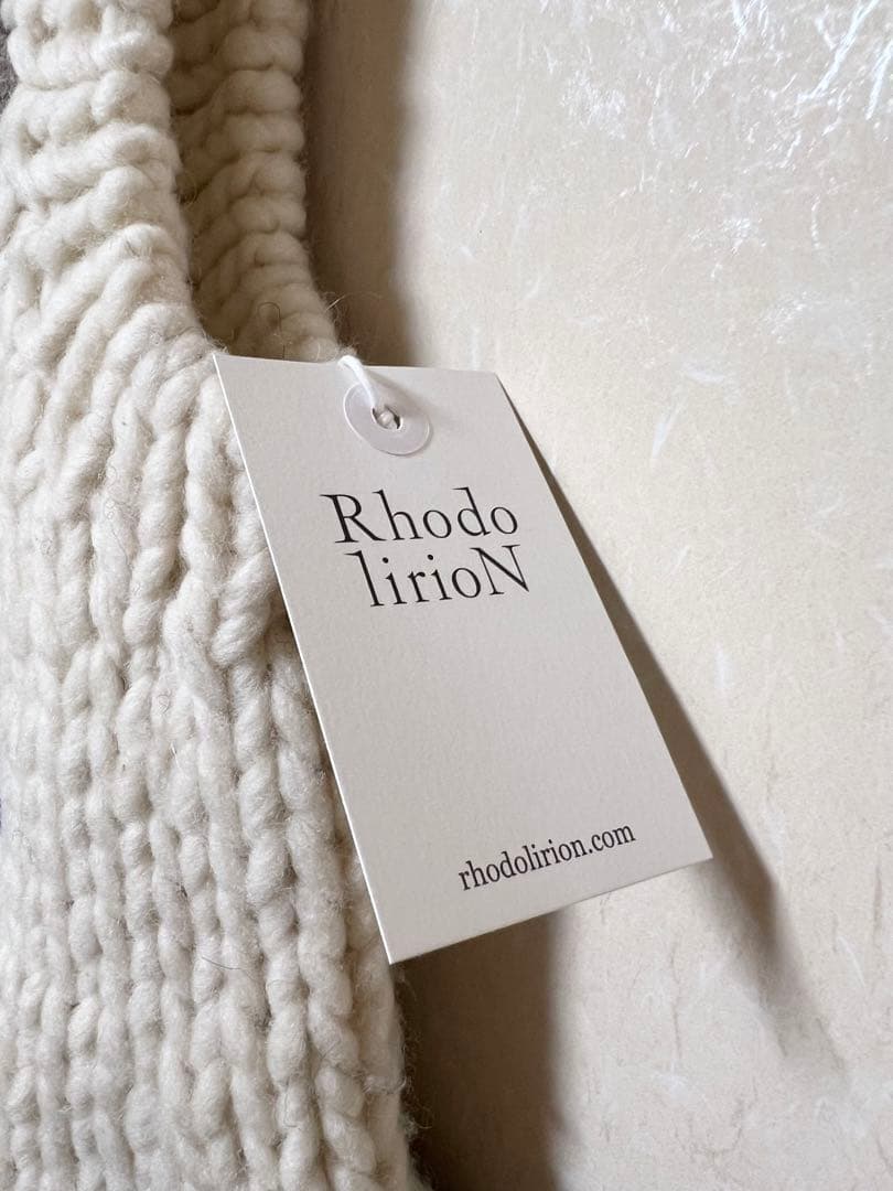 Rhodolirion エプロン ニットベスト ロドリリオン - メルカリ