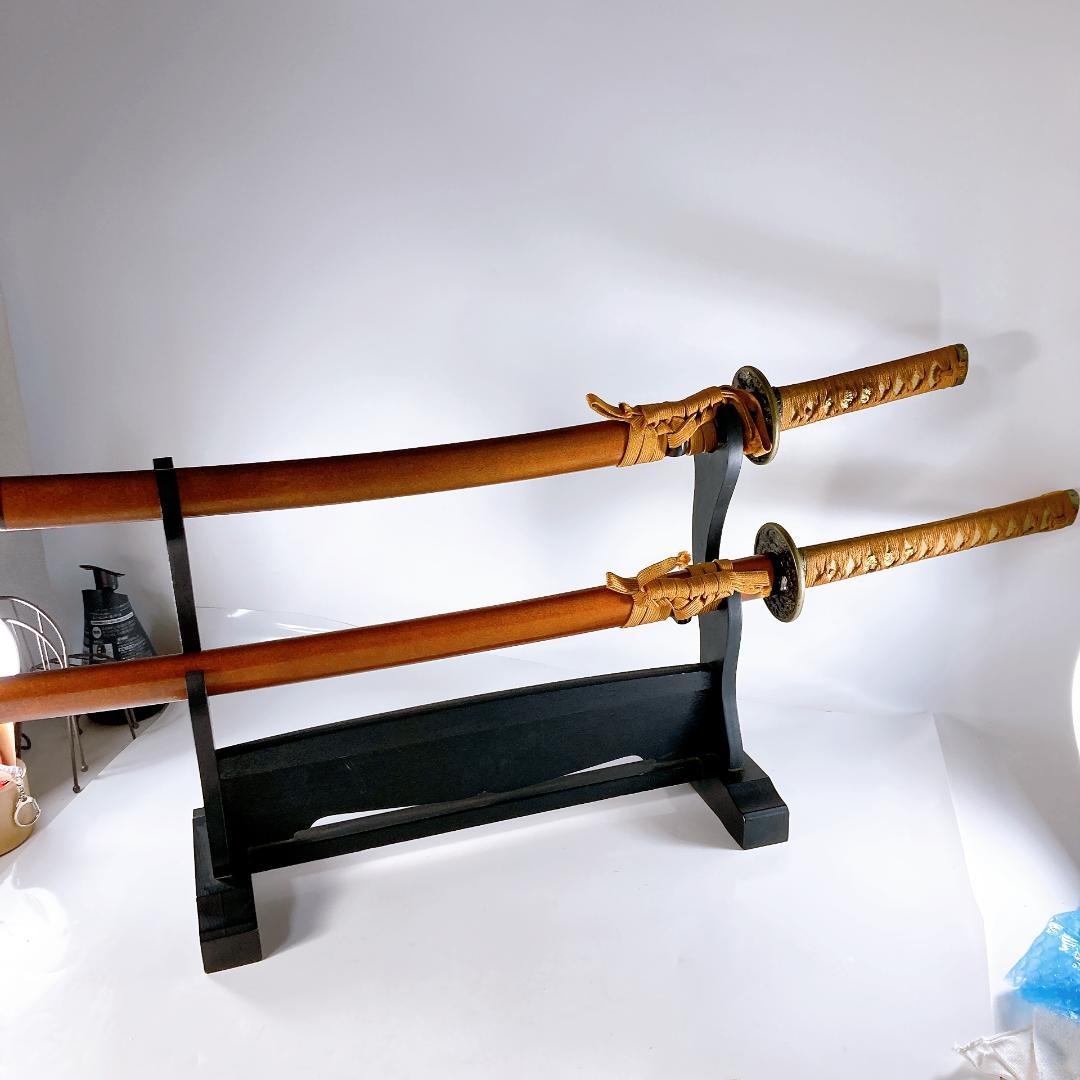 模造刀 太刀・脇差・刀掛け3点セット 武具 置物 演劇 コスプレ 小刀 模擬刀 楽天市場】模造刀-刀匠 孫六兼元写し コスプレのグッズとしても人気