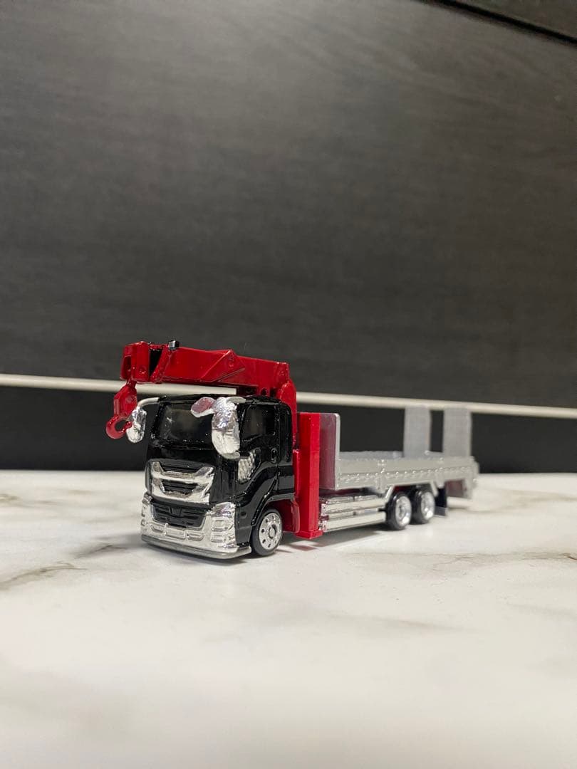 トミカ　　ギガ　ユニック車 TOMICA No.101 Isuzu Giga Dump Truck (Box)| TOMICA Series No.1~No