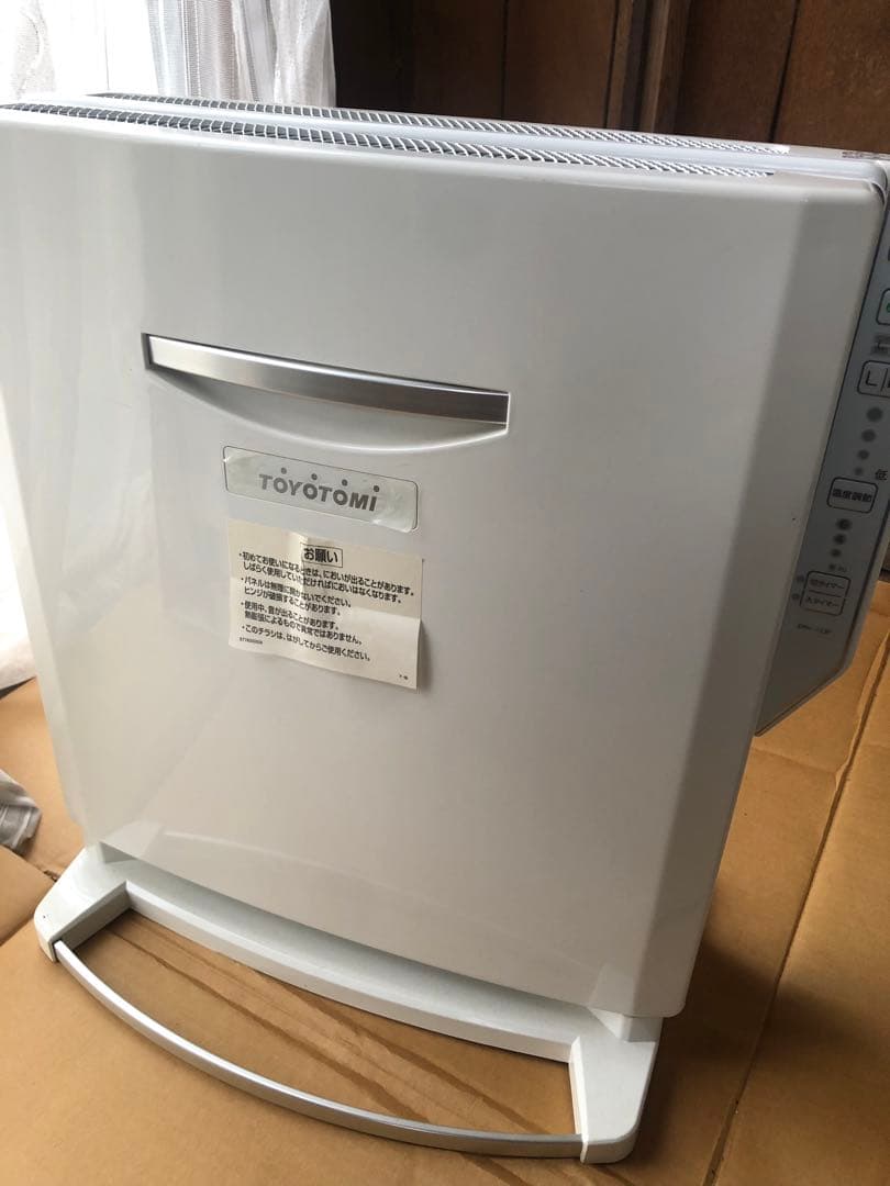 トヨトミ 遠赤外線パネルヒーター ホワイト EPH-123F デロンギ（DeLonghi） ヒーター 遠赤外線電気パネルヒーター EPH-123F