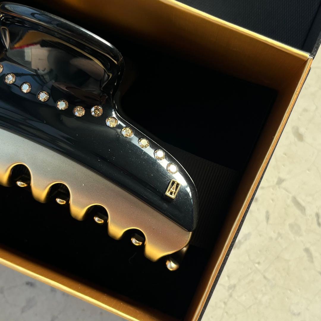 ALEXANDRE ブラックヘアクバレッタ ギフトボックス付き 新品未使用