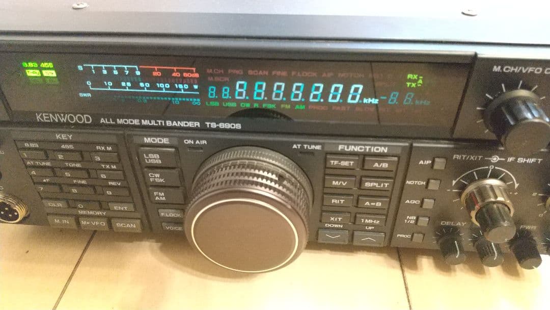 【希少】KENWOOD TS-690Sトランシーバー 通電確認済 取扱説明書付き 希少】KENWOOD TS-690Sトランシーバー 通電確認済 取扱説明書付き