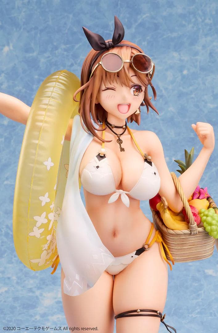 【未開封】 ライザリン・シュタウト 水着Ver. 1/4スケールフィギュア ライザのアトリエ」より夏の魅力たっぷり「ライザ 日焼け水着Ver.」が