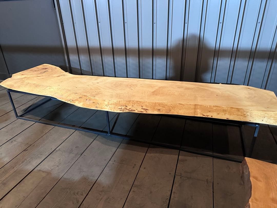 栃 トチ 一枚板テーブル ローテーブル ベンチディスプレイ アイアン 民泊