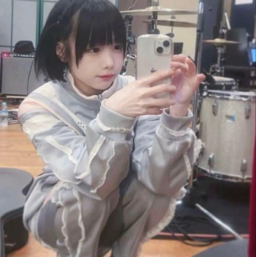 keisuke kanda ケイスケカンダ レース縫いのジャージ 上 グレー - メルカリ