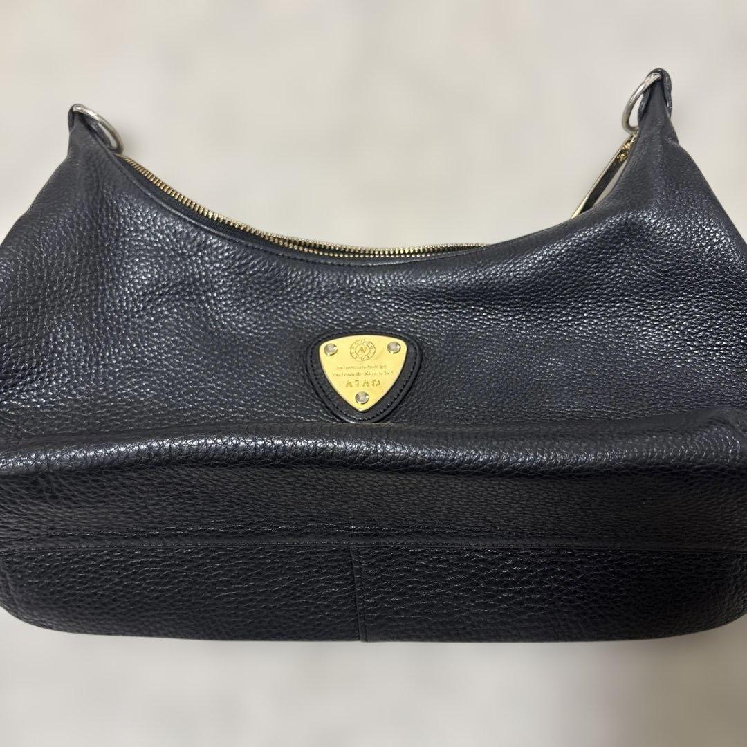 ATAO 黒 レザーハンドバッグ プロが惚れた！洗練と自信をくれる、ATAOの名品バッグ3選 – ATAO LAND