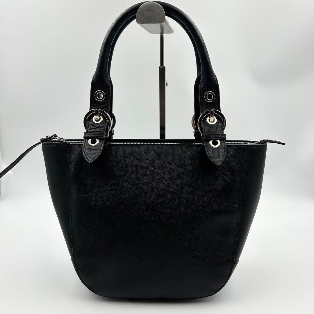 美品✨ フェラガモ ハンドバッグ サフィアーノレザー ブラック 裏地総柄 ロゴ サルバトーレフェラガモ Salvatore Ferragamo FERRAGAMO フェラガモ