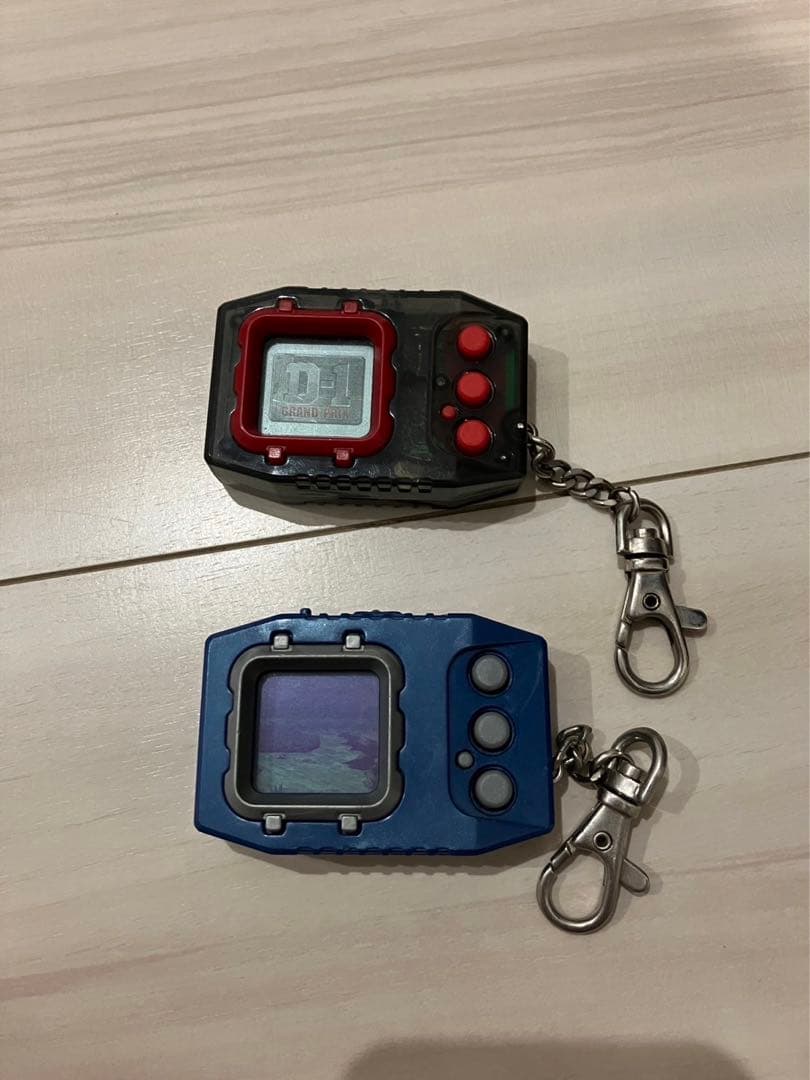 デジモンペンデュラムD1 （Ver.5.5) と（Ver.2）のセット Amazon.co.jp: デジモンペンデュラム初代2台セットver.2とver.5で