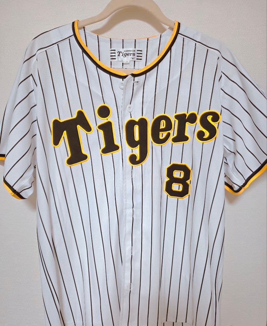 佐藤輝明レプリカユニフォーム(Lサイズ美品) 2023優勝年 阪神タイガース レプリカユニフォーム90周年 佐藤輝明（Lサイズ） 阪神